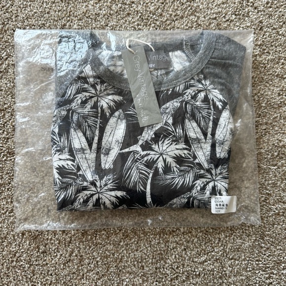 NWT Miki Miette x Grey Vintage Sharkbite Shirt, surfboards, shark Size 10 - Picture 3 of 3